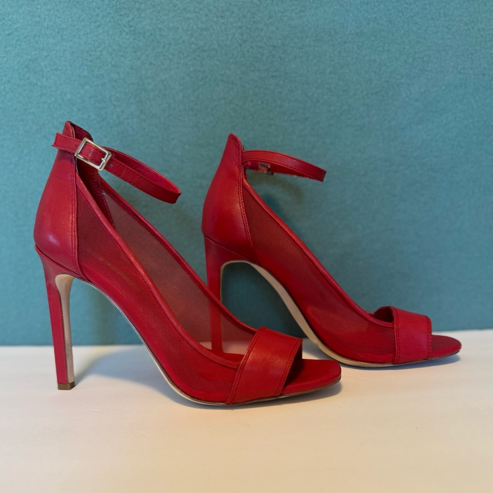 BCBGeneration Womens Heels
Red 8.5 M Leather Mesh Side Peep Toe Ankle Strap Chic